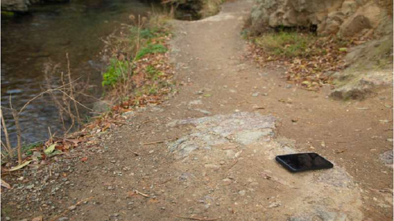 How to Track a Cell Phone Location for Family Safety While Traveling (2026 Guide)